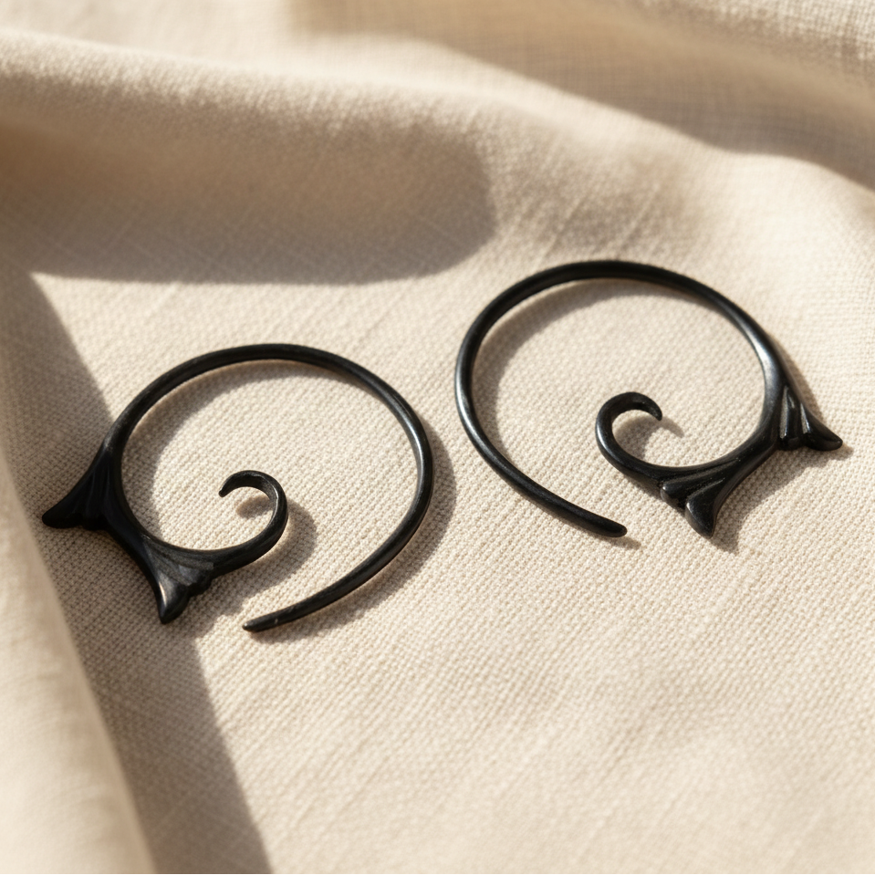 Hand Carved Horn Tribal Trumpet Fern Ear Gauges - 2mm / 12g