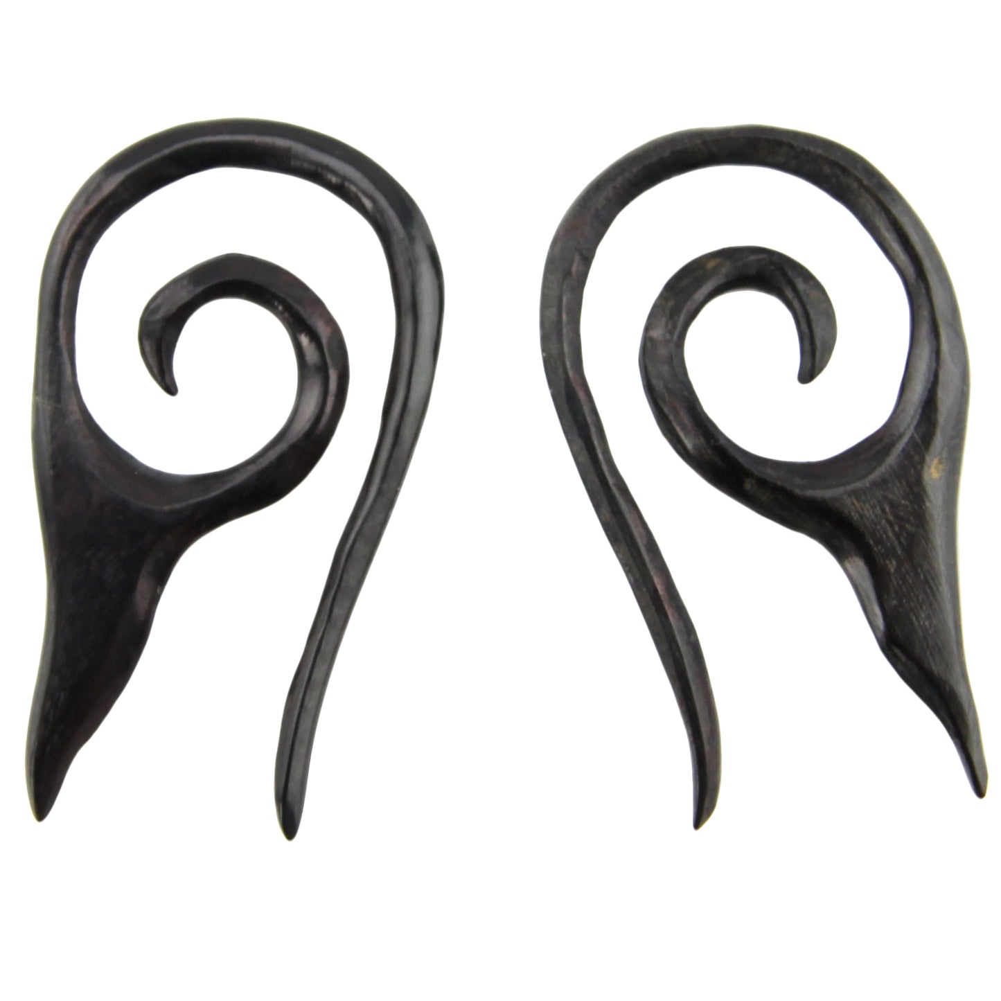 Hand Carved Horn Tail Spins Ear Gauges - 2.5mm / 10g – Evolatree Jewelry