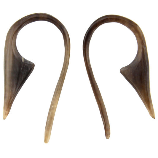 Hand Carved Horn Devil's Tail Ear Gauges - 1.5mm / 14g – Evolatree Jewelry