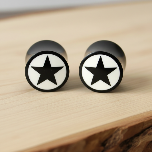 Hand Carved Horn Plugs with Black and White Star Inlay Ear Plugs - 12mm / 0000g