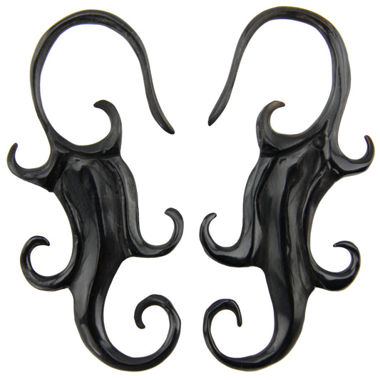 Hand Carved Horn Gecko Flower Ear Gauges - 2mm / 12g – Evolatree Jewelry