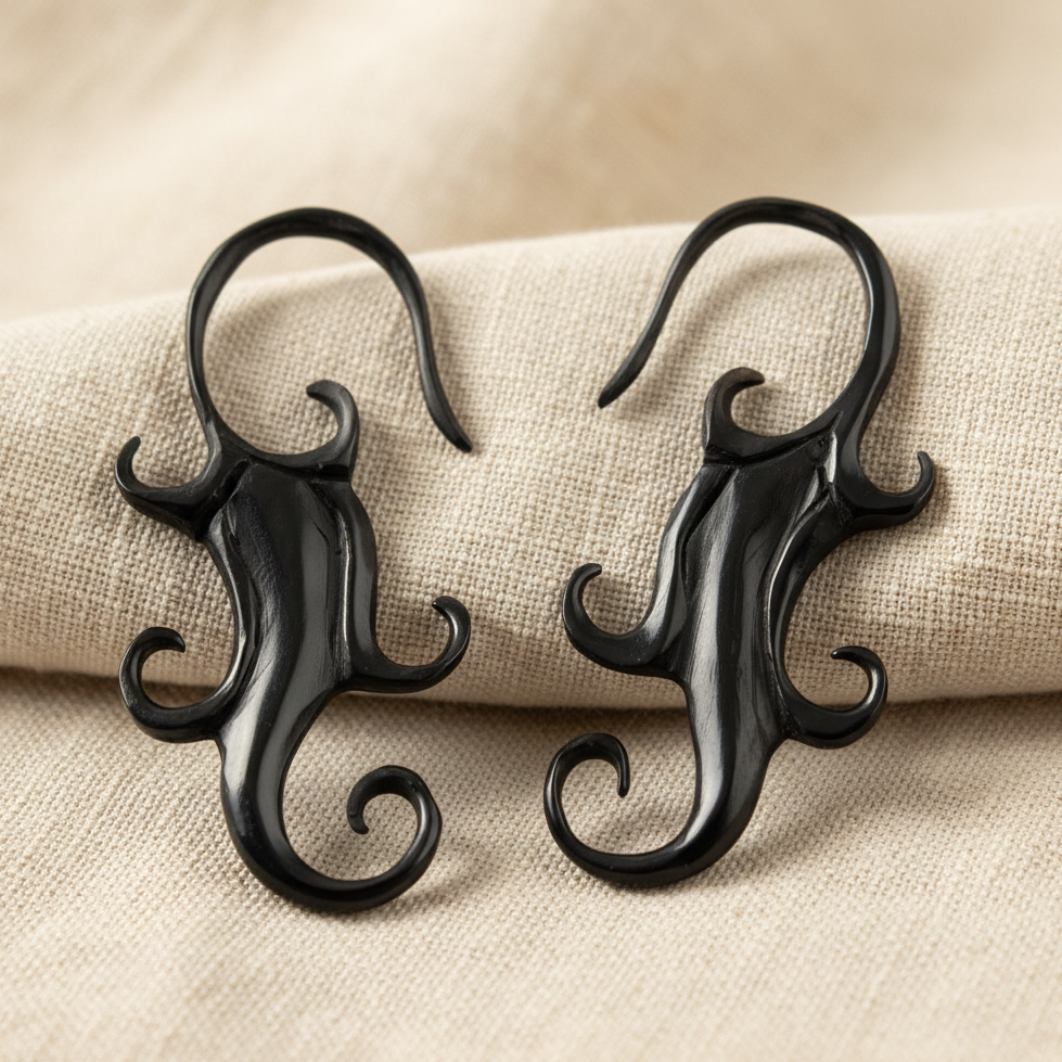 Hand Carved Horn Gecko Flower Ear Gauges - 2mm / 12g