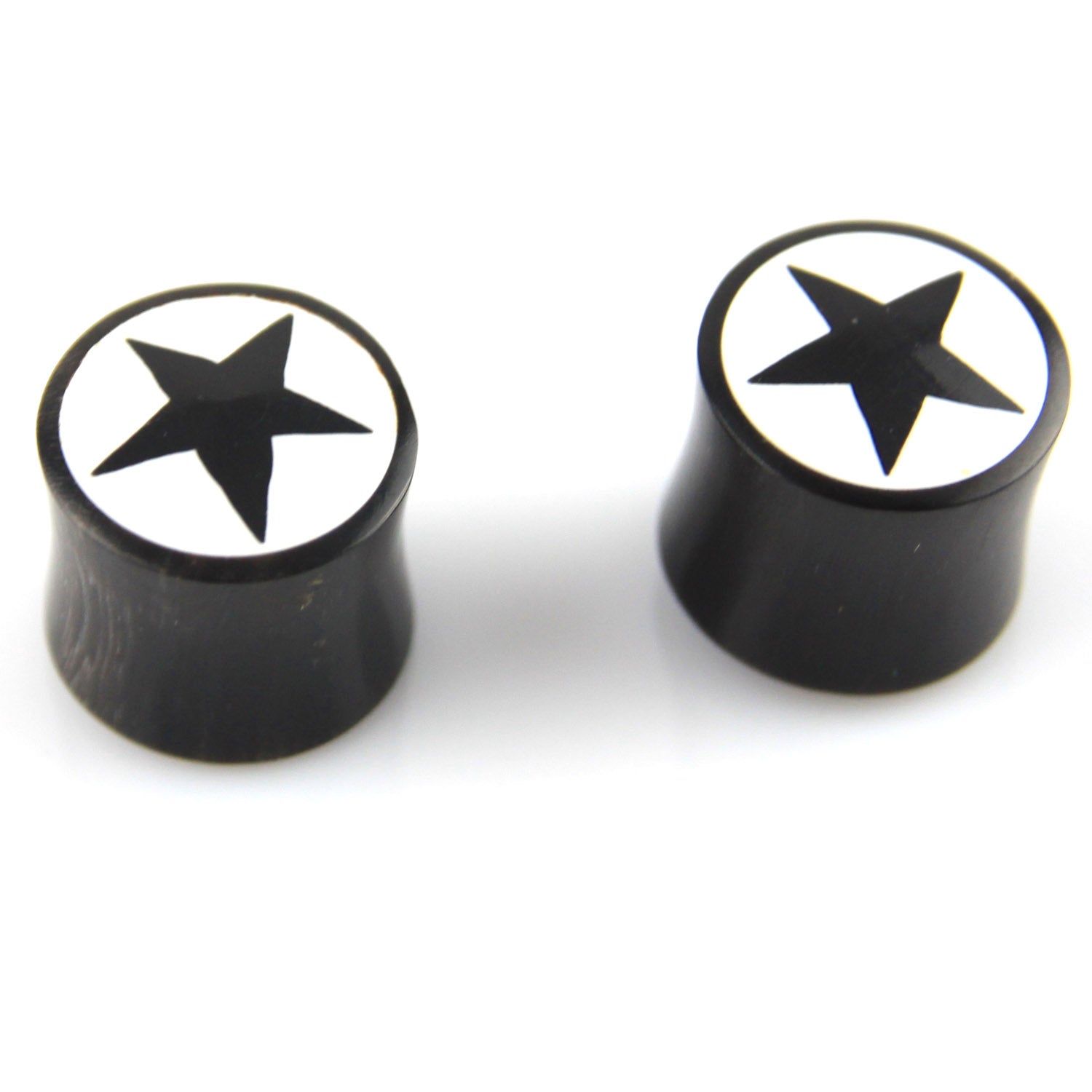 Hand Carved Horn Plugs with Black and White Star Inlay Ear Plugs - 12mm / 0000g – image 2 – Evolatree Jewelry